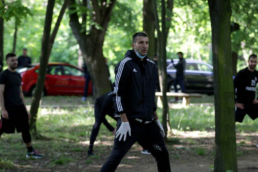KK Partizan trening Hajd park korona virus
