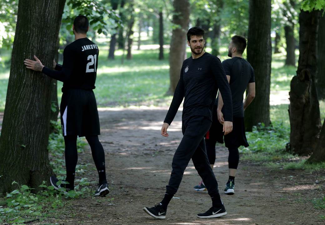 KK Partizan trening Hajd park korona virus