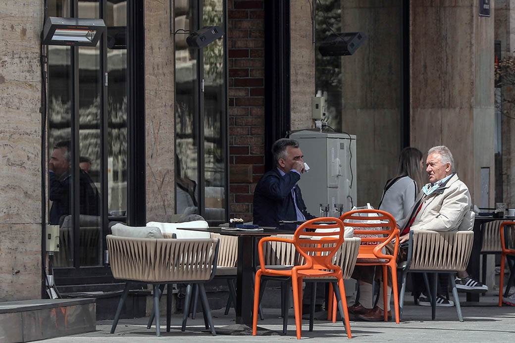 Splavovi počeli da rade, ali od juna većina