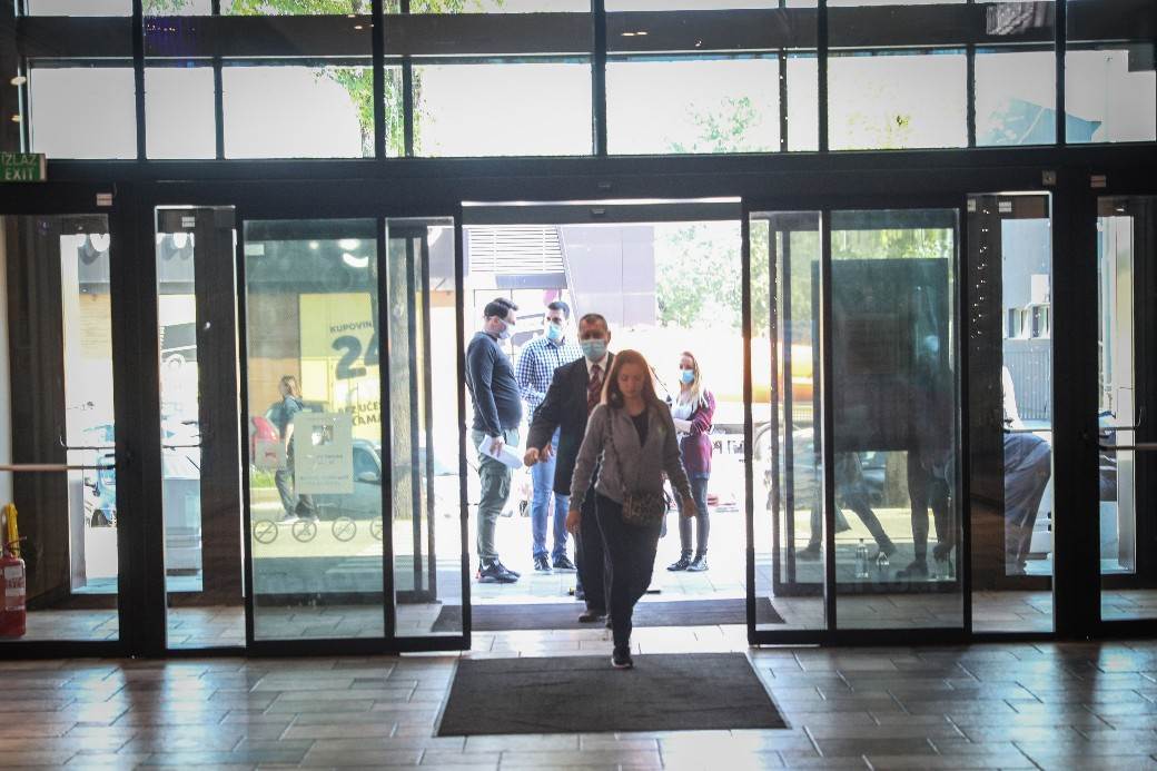 Radno vreme tržnih centara