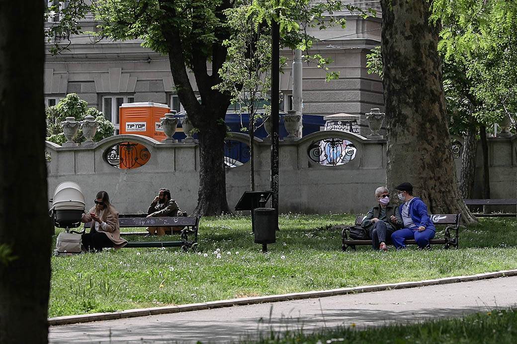 Prvi vikend bez policijskog časa u Beogradu: Roštilj i puna izletišta FOTOGRAFIJE