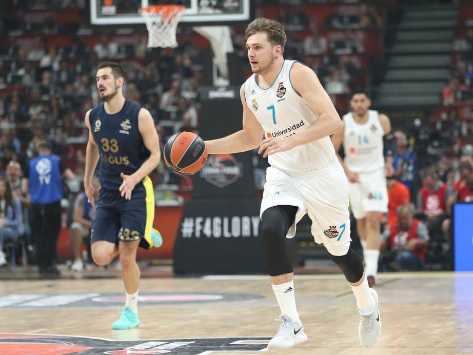 Idealan tim Evrolige u deceniji Bogdanović Teodosić Dijamantidis Spanulis Navaro Printezis Hajns