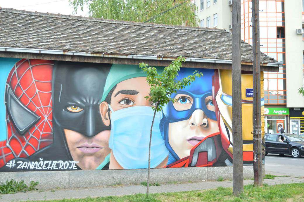 Mural Novi Sad lekari superheroji FOTOGRAFIJE