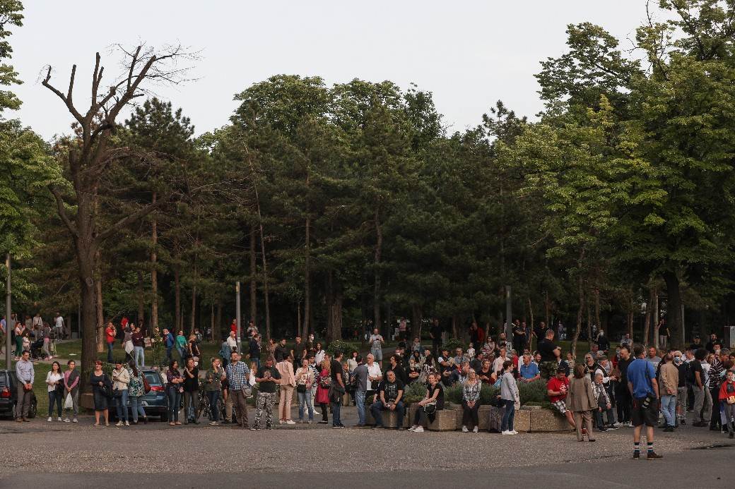 Predrag Kon o vraćanju mera i rastu broja zaraženih