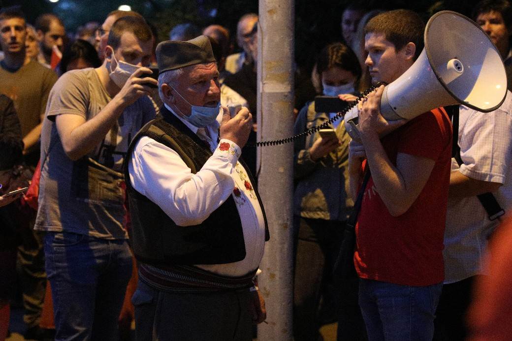 Predrag Kon o vraćanju mera i rastu broja zaraženih