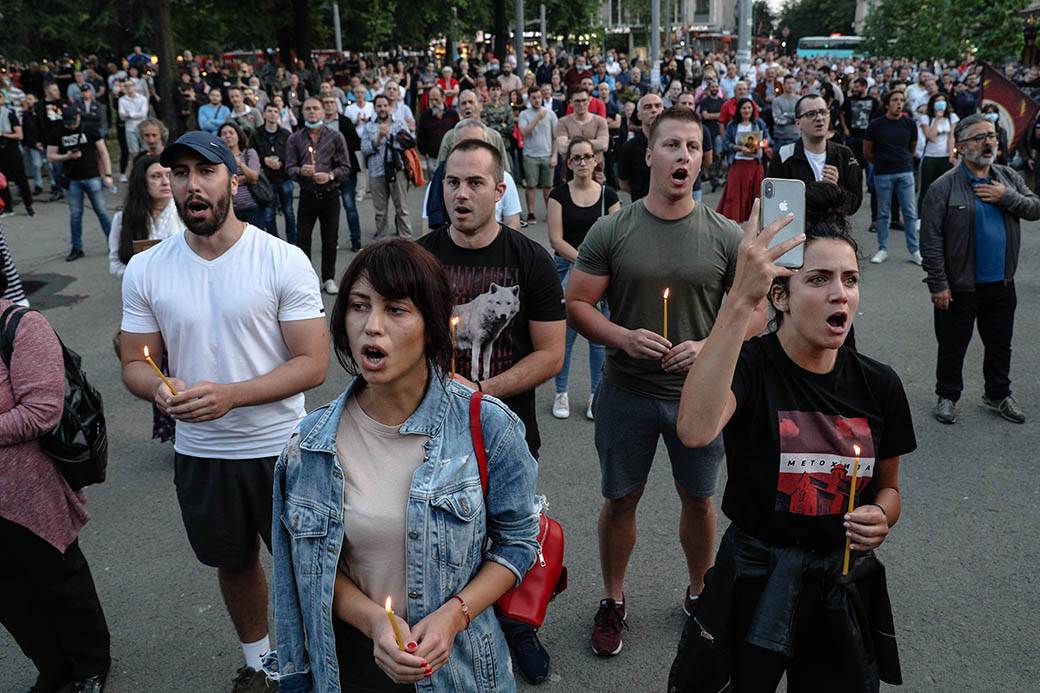 Predrag Kon o vraćanju mera i rastu broja zaraženih