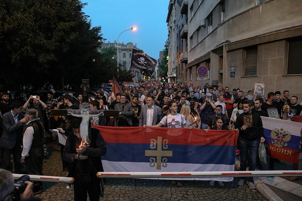 Predrag Kon o vraćanju mera i rastu broja zaraženih