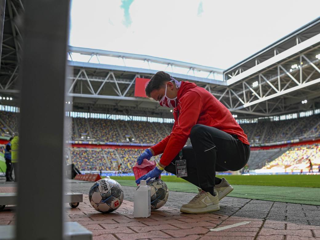 Falkao na Twitteru: Zašto je zabranjeno grljenje kod proslave gola FOTO