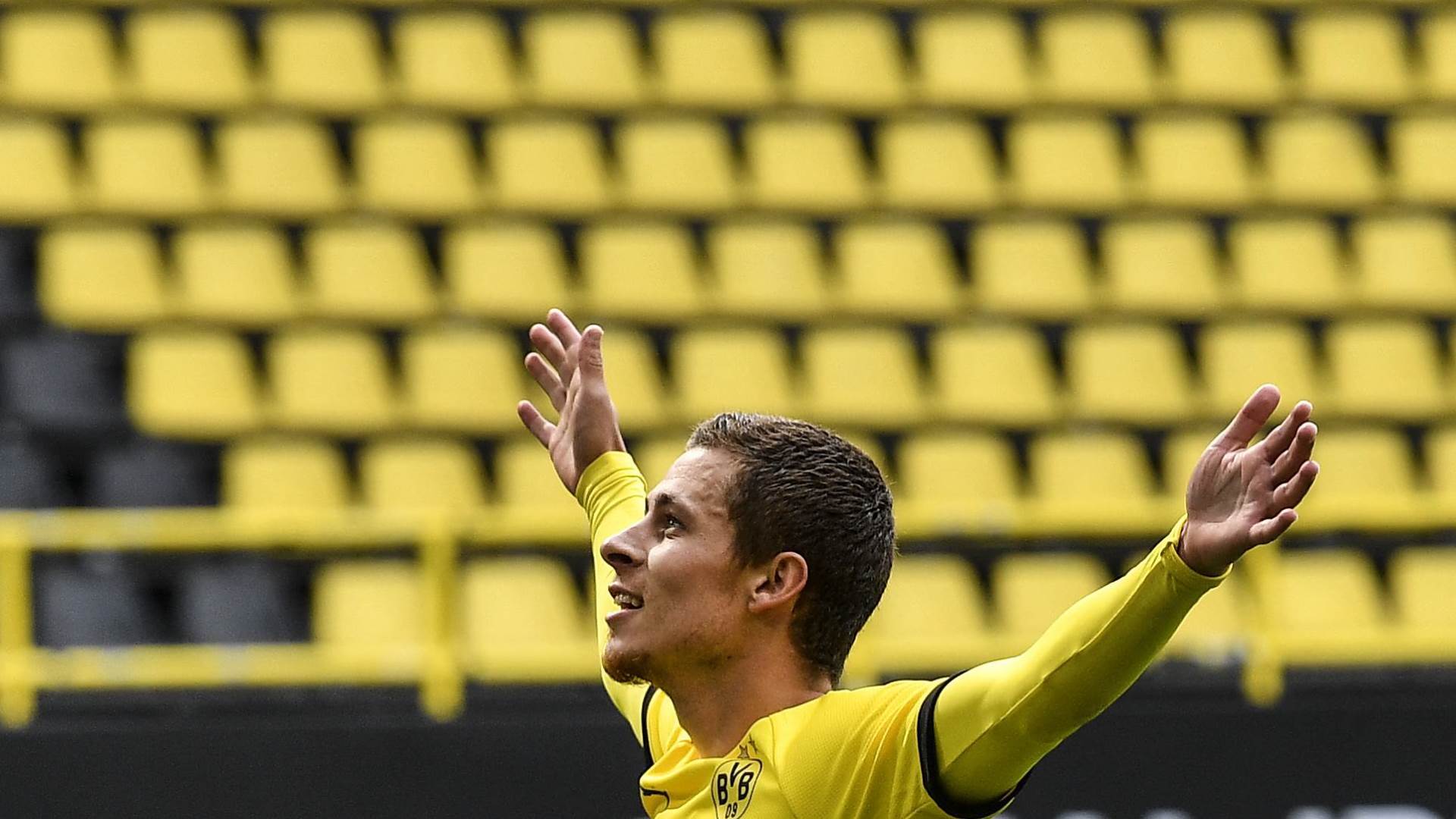 Herta Berlin, poljubac Grujić i Bojata FOTO