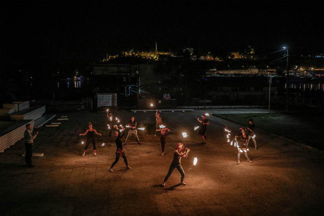 Poi - Ples sa vatrom u Beogradu: Magmus Fire Show FOTOGRAFIJE