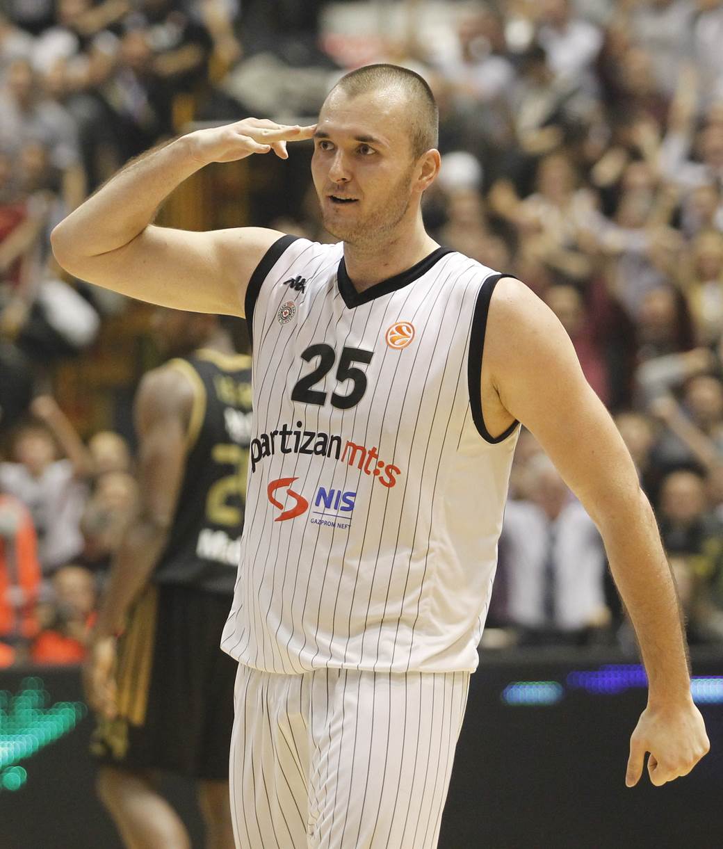 Milan Mačvan, karijera u slikama: FMP, Hemofarm, Amerikanci, Rusi, Partizan, povrede, orlovi...