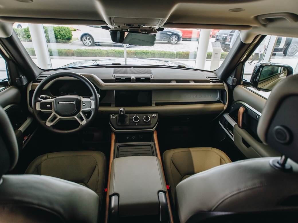 Novi Land Rover Defender