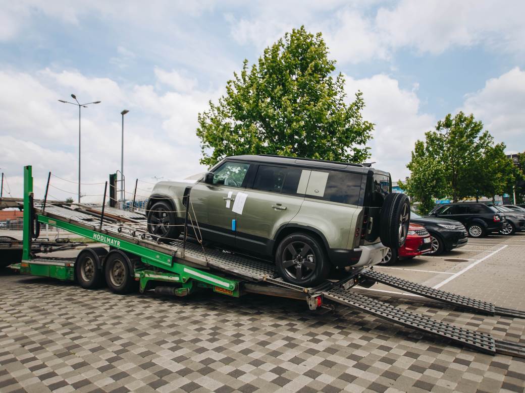 Novi Land Rover Defender