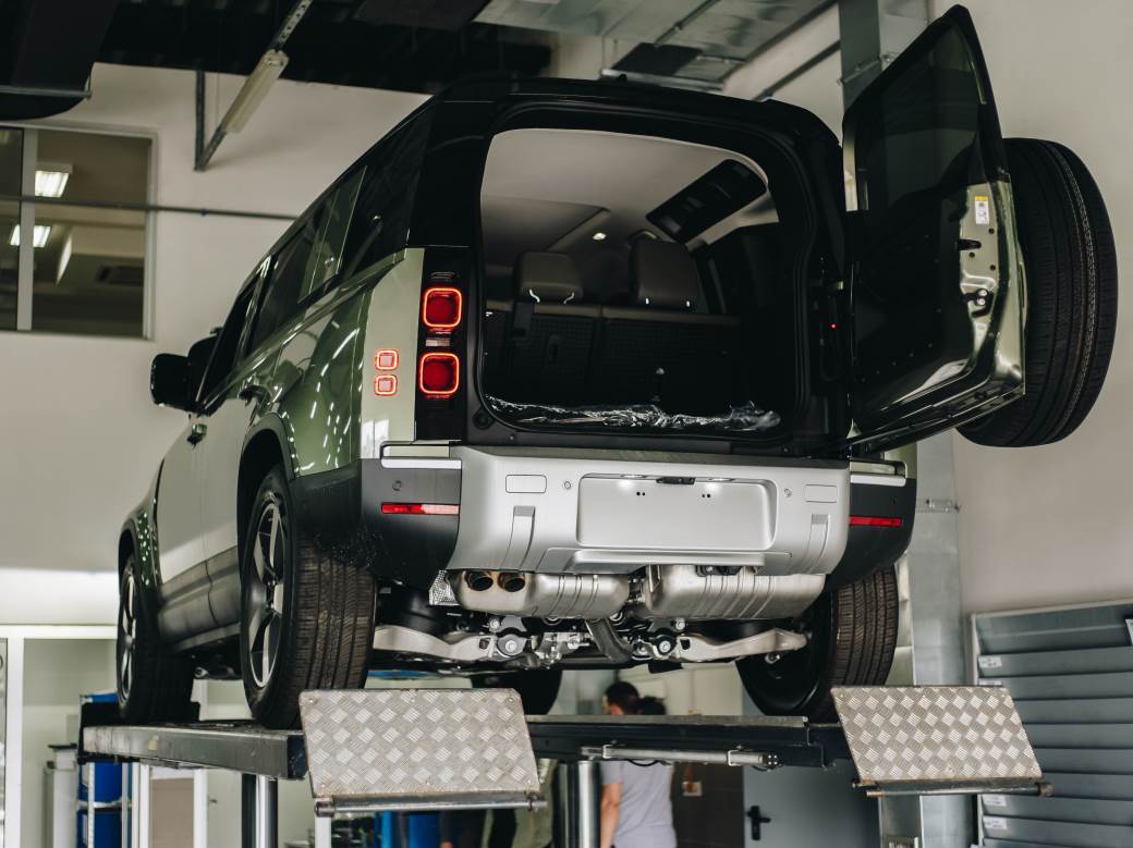 Novi Land Rover Defender