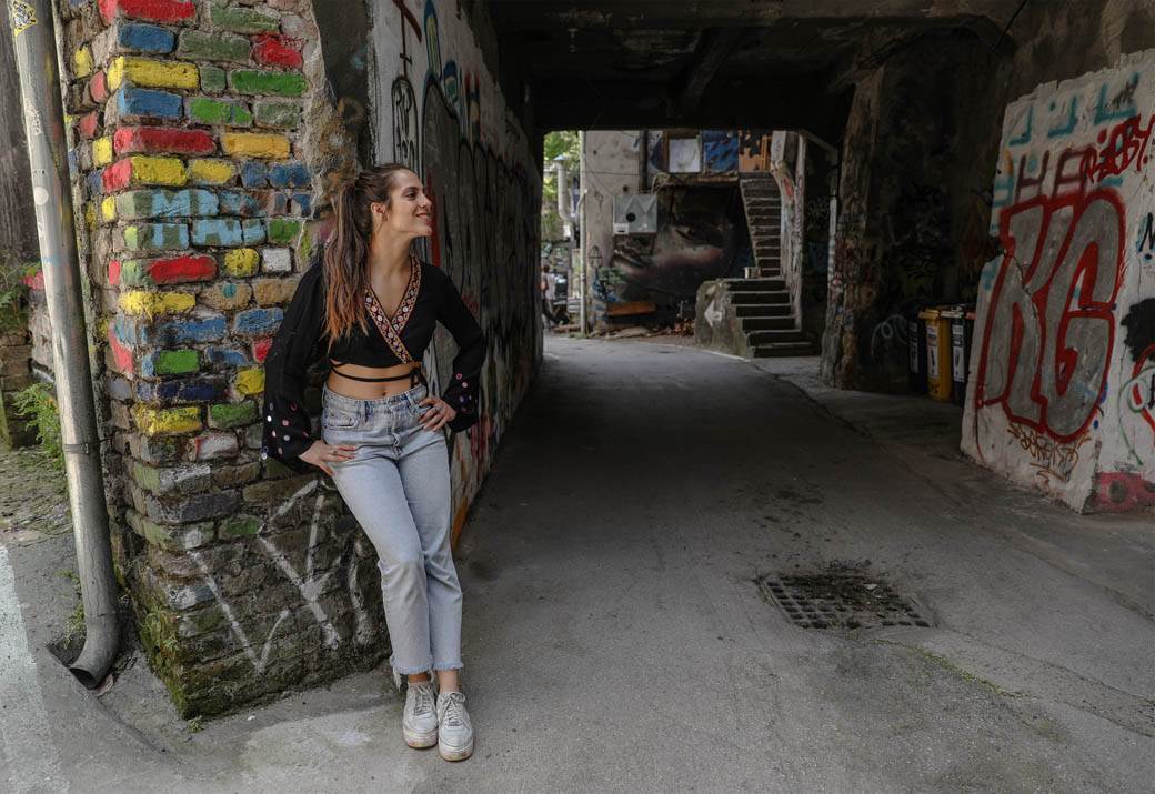 Miona Marković ples oko šipke Instagram video