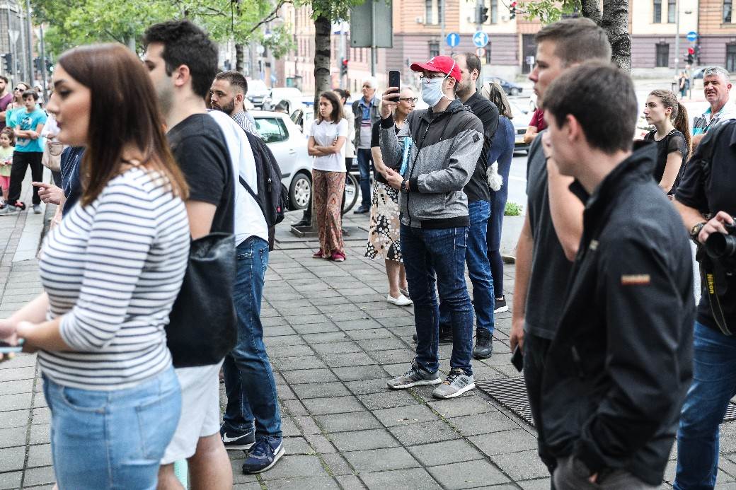 Desanka Maksimović izbačena pa vraćena u lektiru - šta je sve izbačeno iz lektire