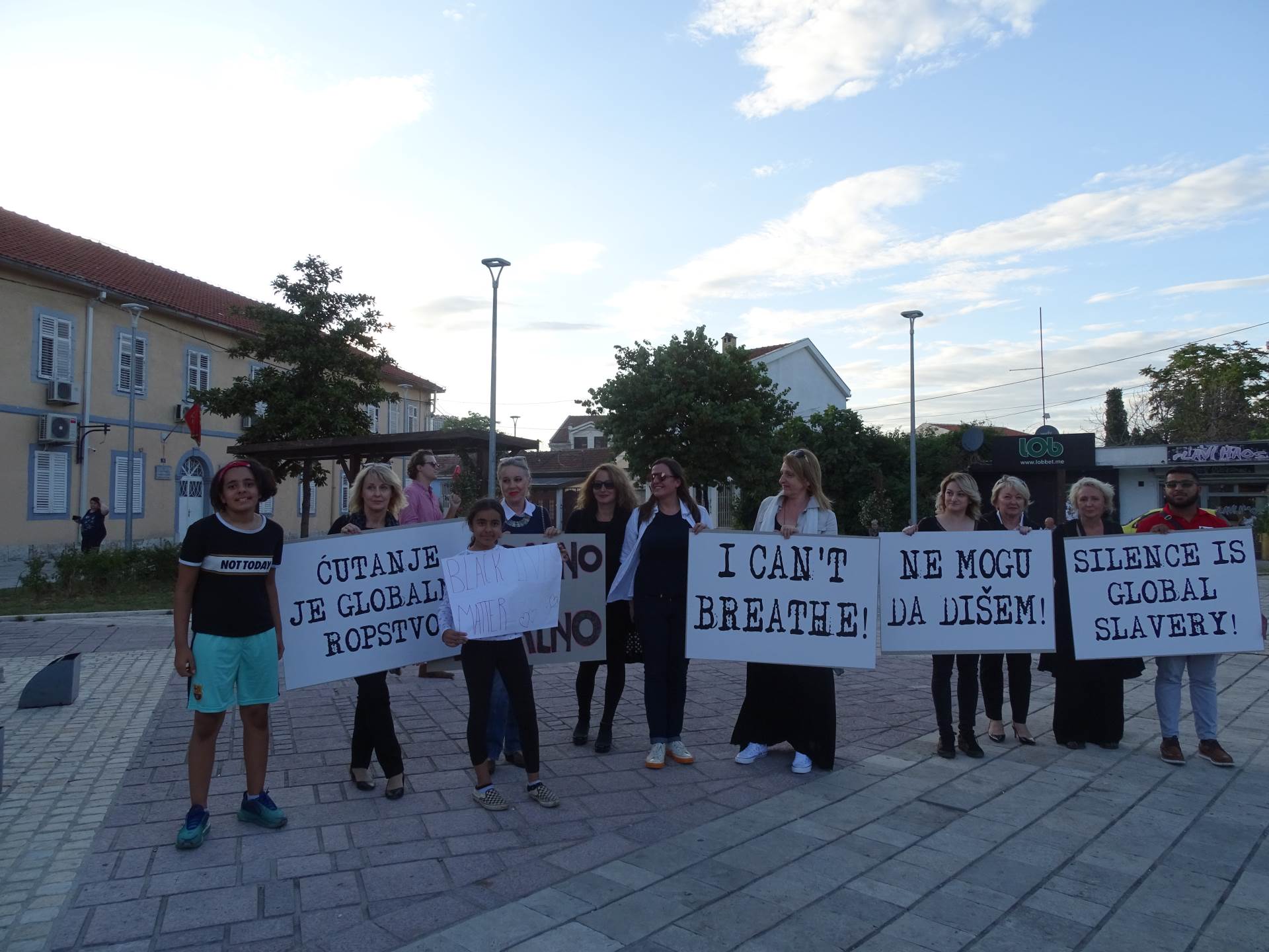 Crna Gora protest u Podgorici protiv rasizma 