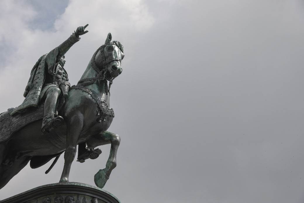 Spomenik knezu Mihailu rekonsturisan