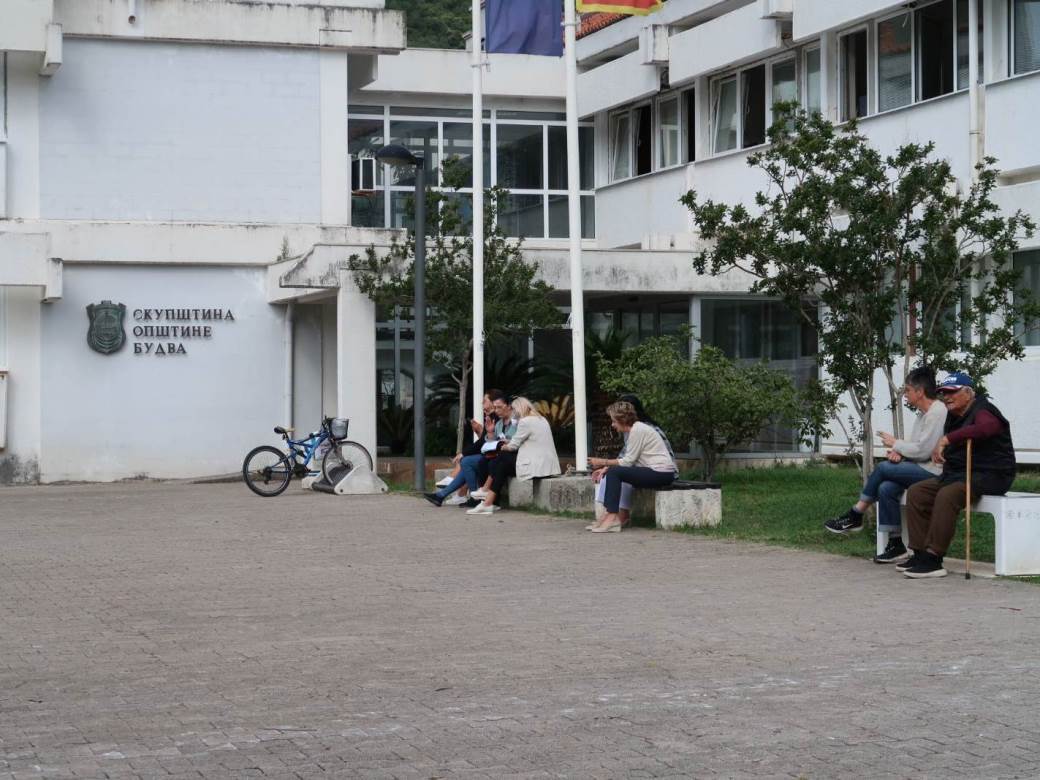 Smena vlasti u Budvu u Budvi smenjena vlast ko vlada u Budvi