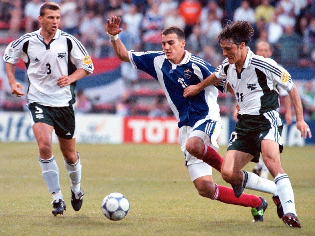 Dve decenije spekakl Euro 2000 Milošević Drulović Mihajlović Mijatović Slovenija 3 3