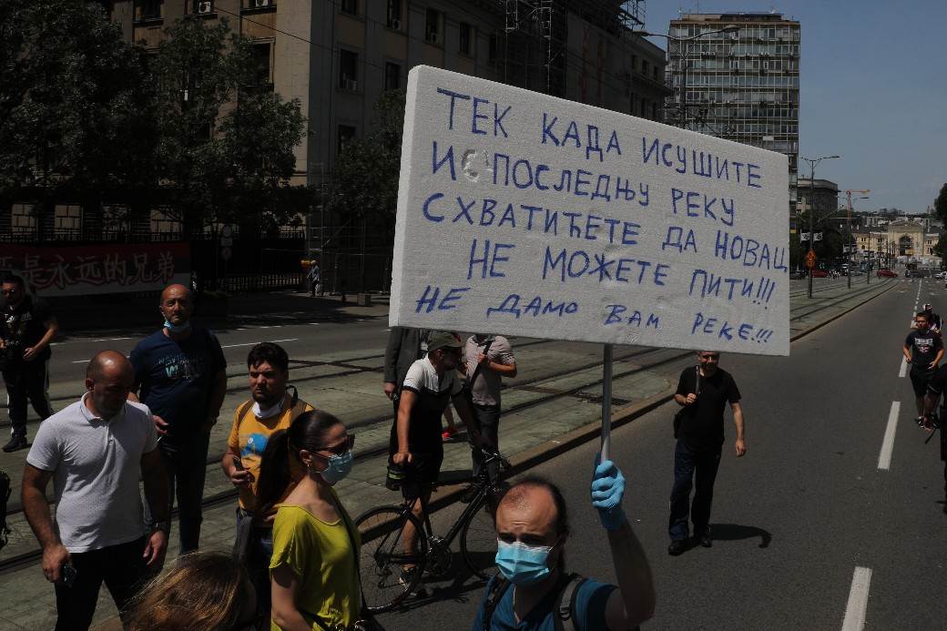 Protest MHE ispred Vlade Srbije ekologija odbranimo reke