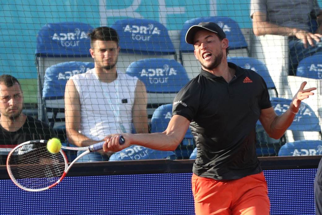 Novak Đoković Hrvati kritikuju Adria tour ugrozili živote jer se nekome udarala loptica korona virus