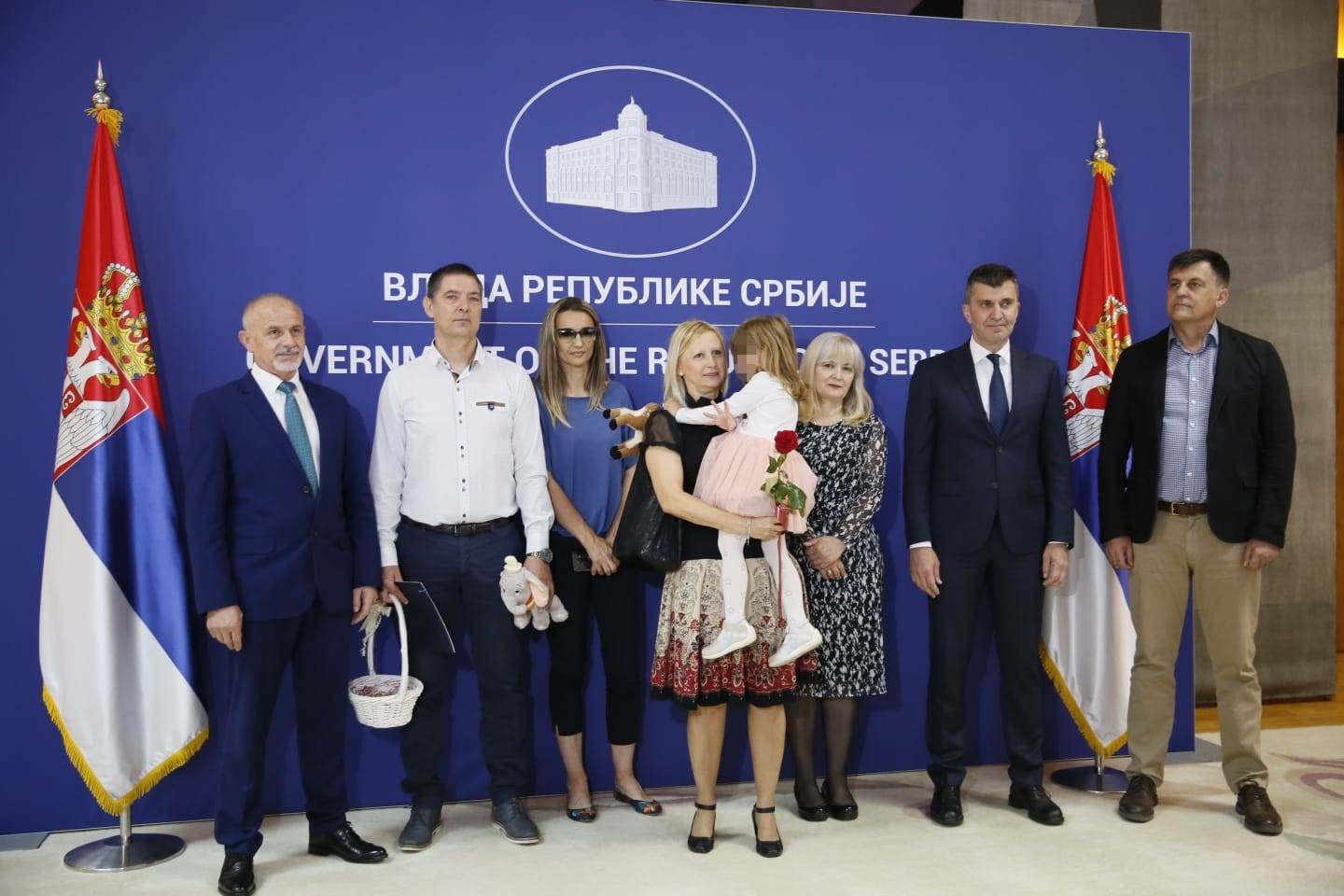 Bračni par Savić-usvojena devojčica-vraćena