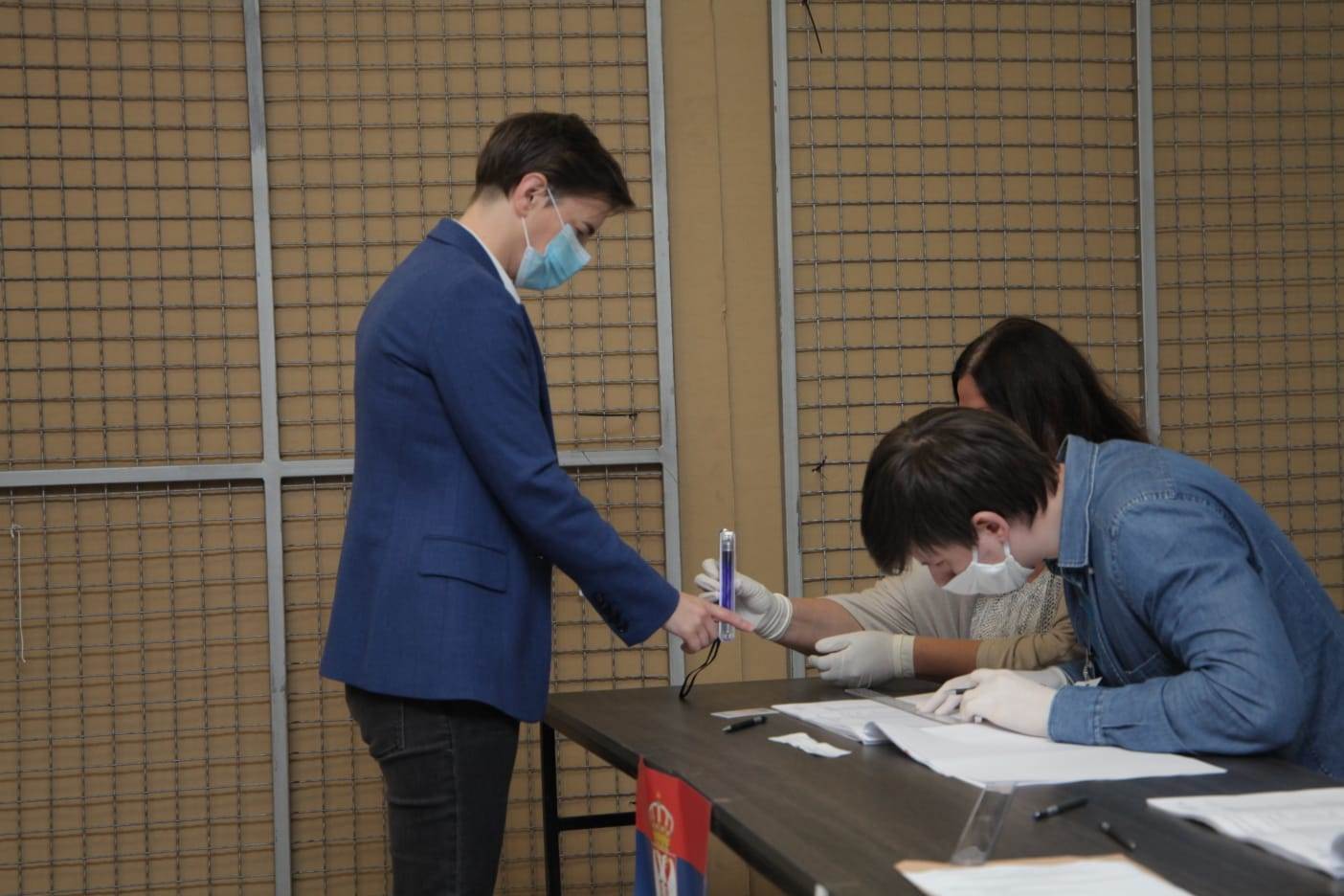 Izbori, glasala Ana Brnabić, Darija Kisić, Ivica Dačić...