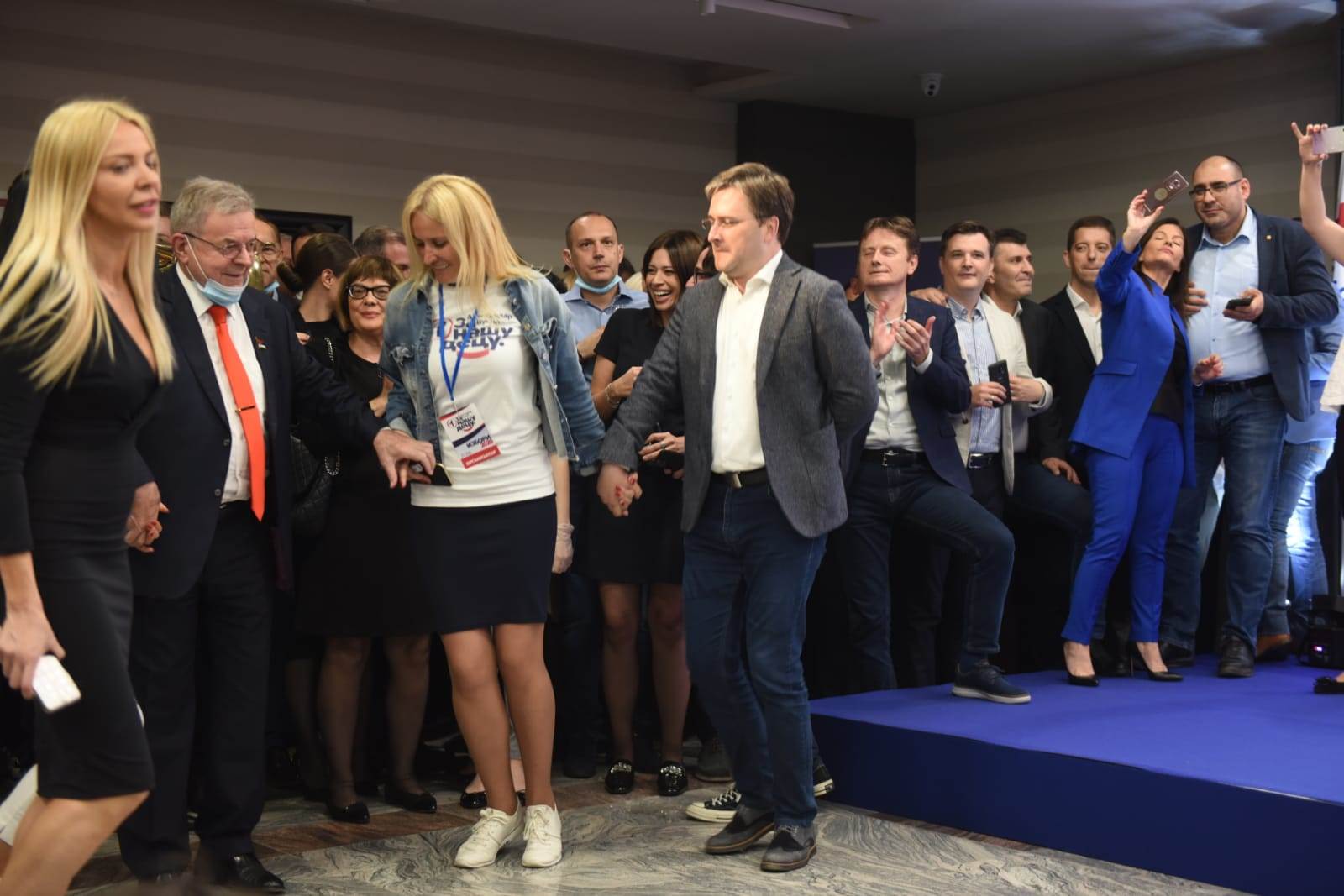 Aleksandar Vučić izbori pobeda SNS izjava