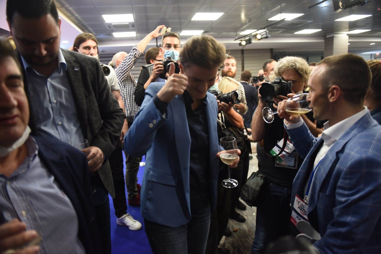 Srpska napredna stranka pobeda na izborima Aleksandar Vučić izjava glasalo dosta žena