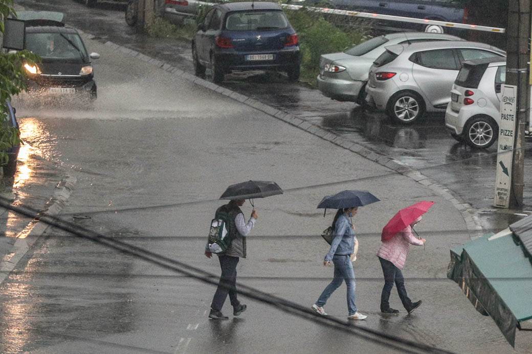 Vreme Beograd: Kiša ponovo poplavila ulice u ovim delovima grada FOTOGRAFIJE