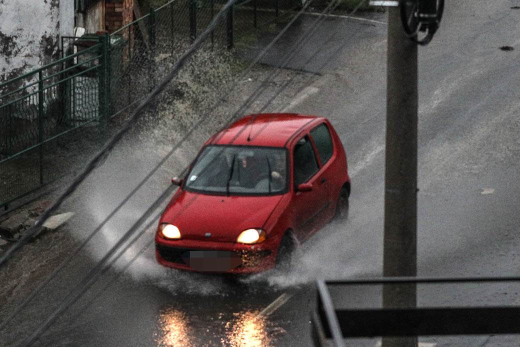 Vreme Beograd: Kiša ponovo poplavila ulice u ovim delovima grada FOTOGRAFIJE