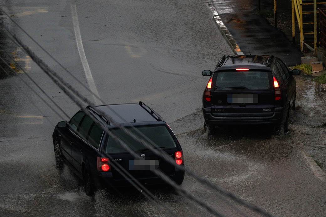 Vreme Beograd: Kiša ponovo poplavila ulice u ovim delovima grada FOTOGRAFIJE