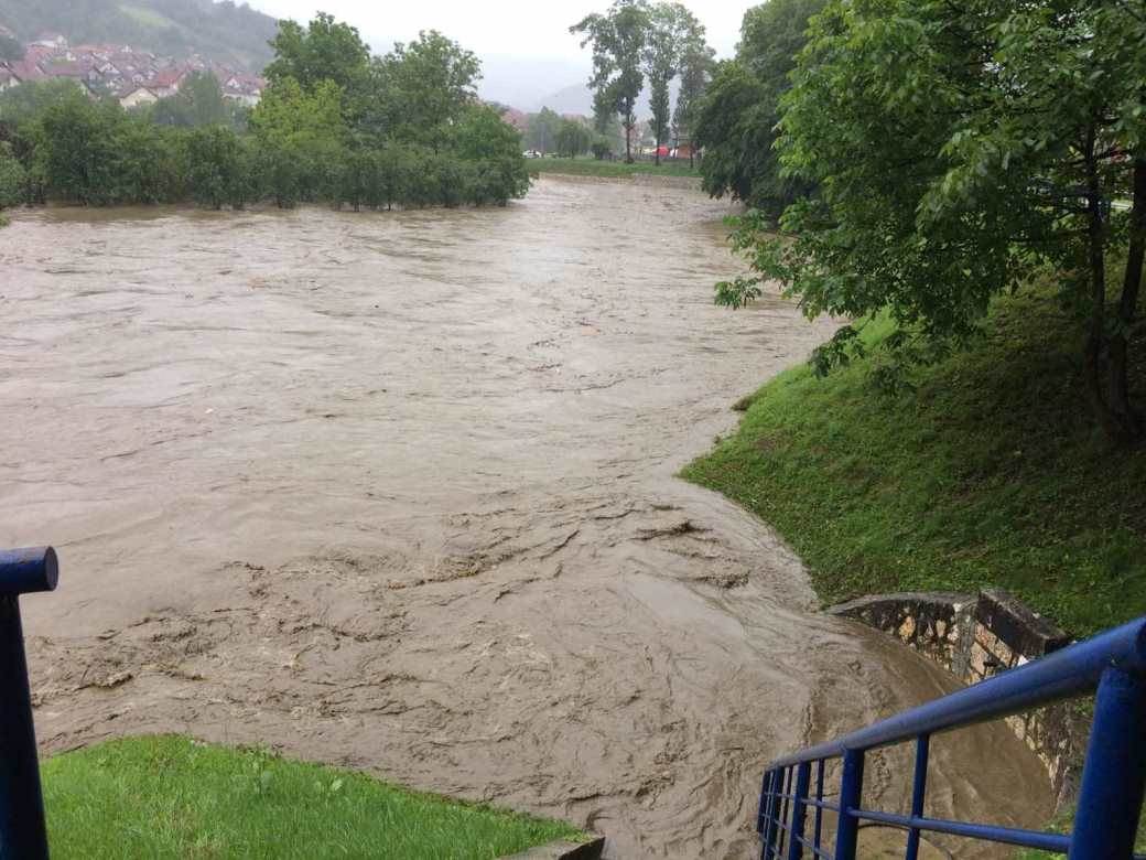 Poplave Ljubovija Osečina Kosjerić evakuacija