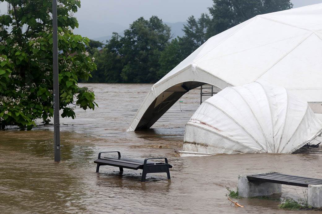 Prokuplje poplave evakuacija sela