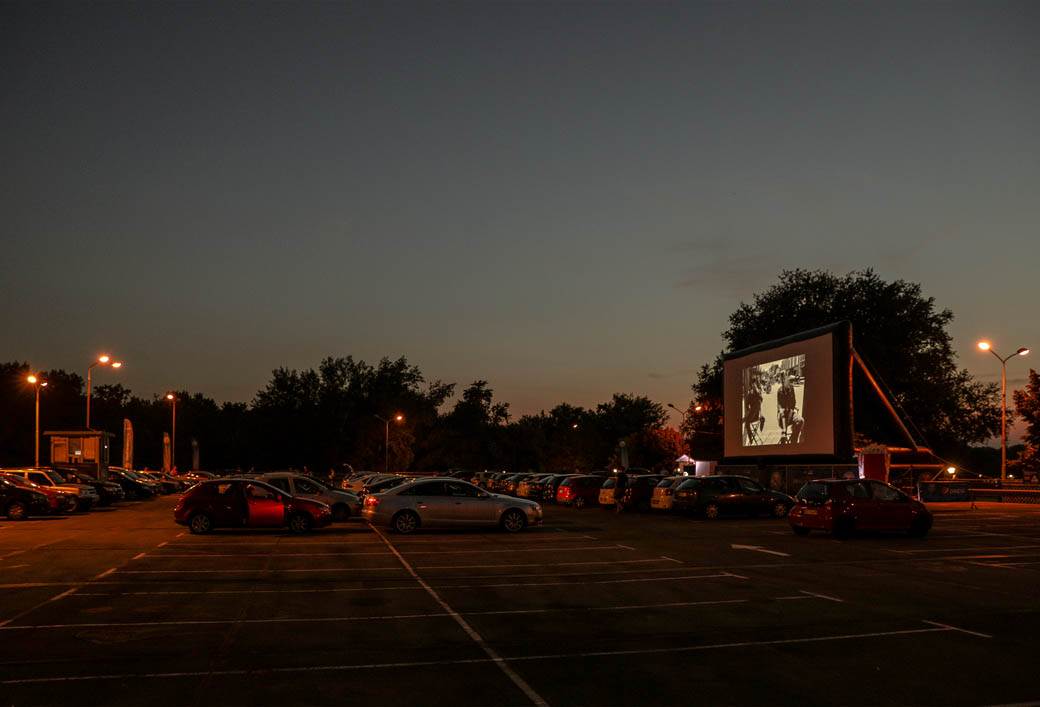 Drive in bioskop Ada: Bilo jednom u holivudu 