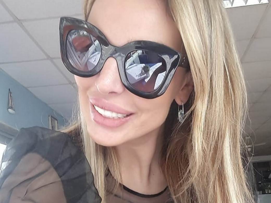 ava karabatic hakovan isnstagram pocastila guzom