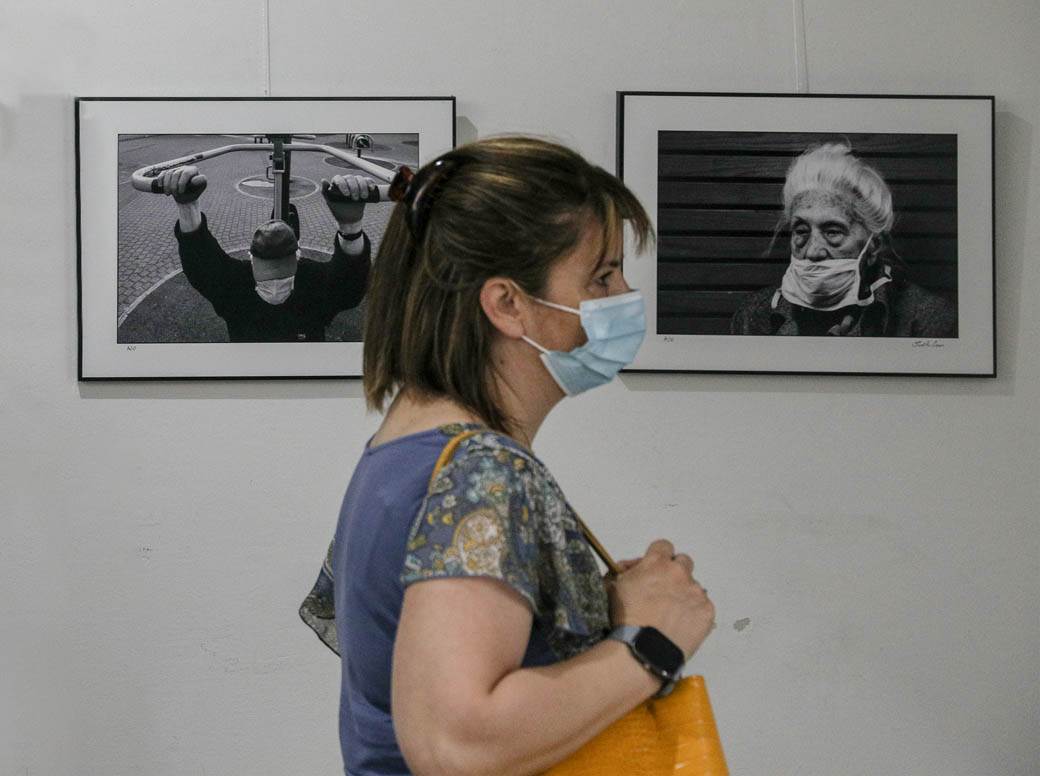 Korona virus Srbija: FOTOGRAFIJE! Goran Sivački - Još uvek si napolju izložba