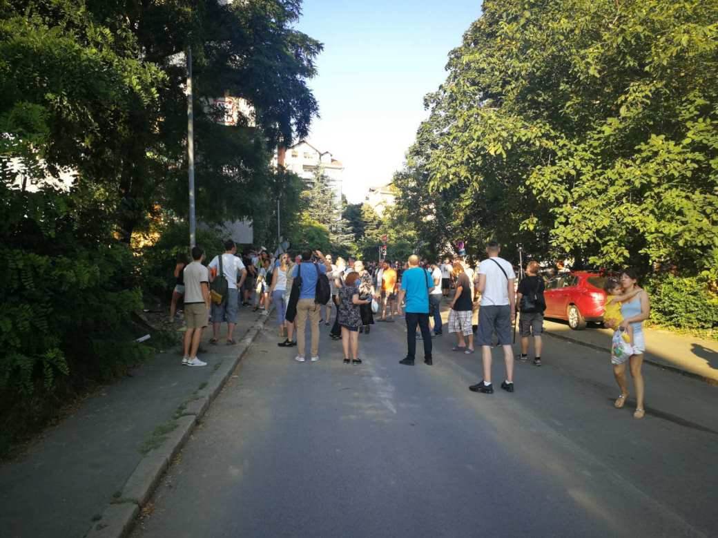 Parkić na Banovom brdu Sačuvajmo naš parkić protest stanara na Banovom brdu FOTO