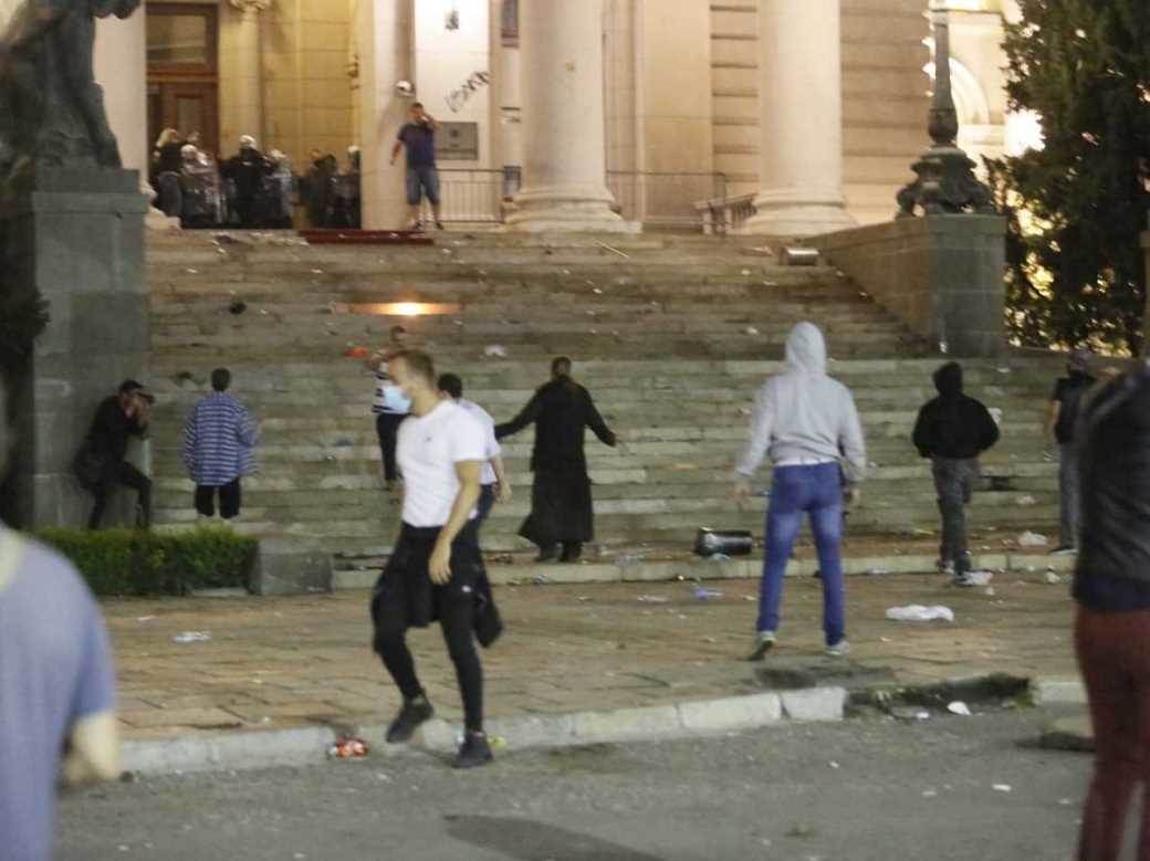 Protesti-sukob-policija-demonstranti najnovije vesti