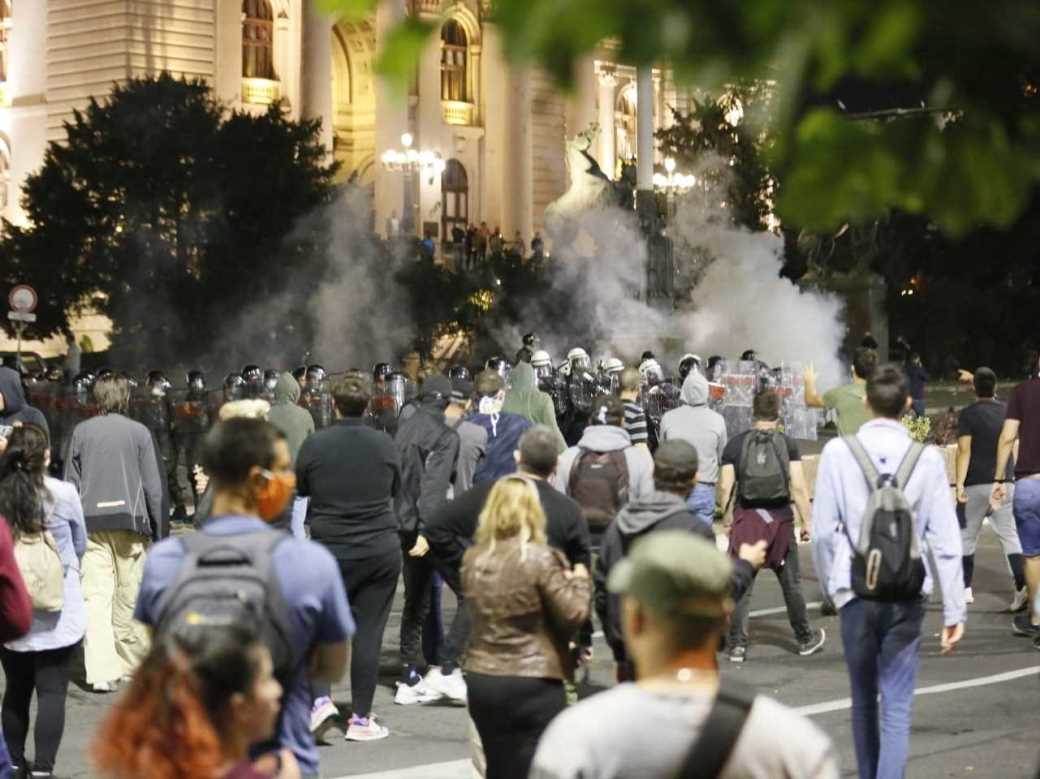 Protesti-sukob-policija-demonstranti najnovije vesti