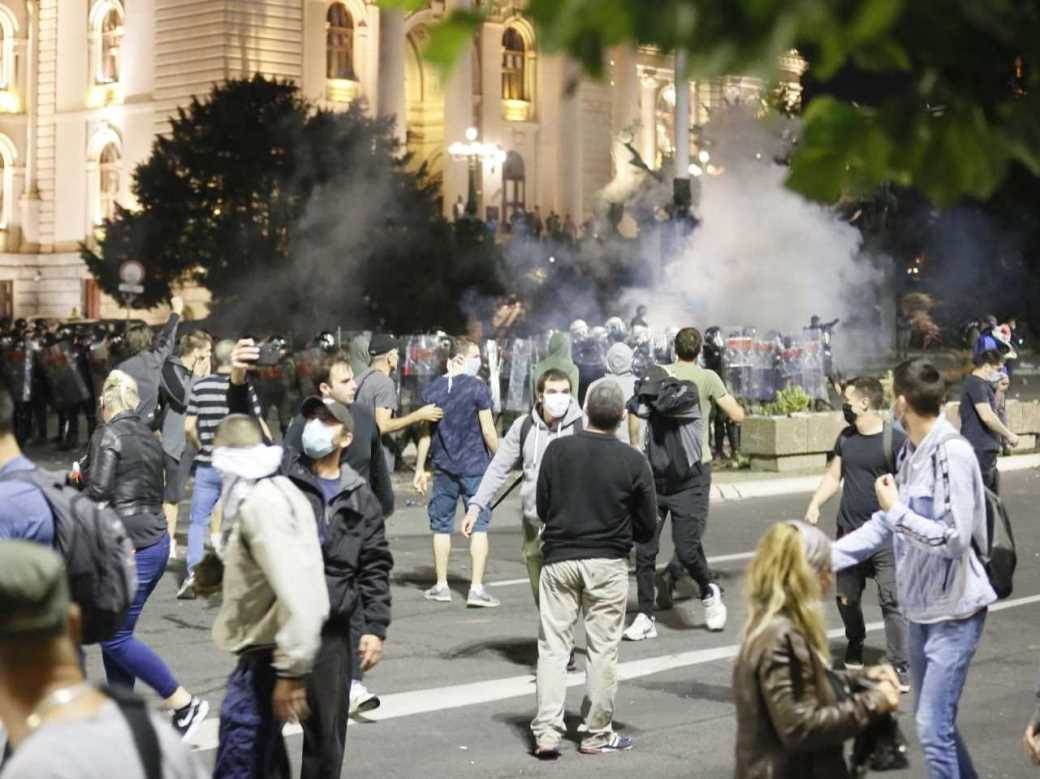 Protesti-sukob-policija-demonstranti najnovije vesti