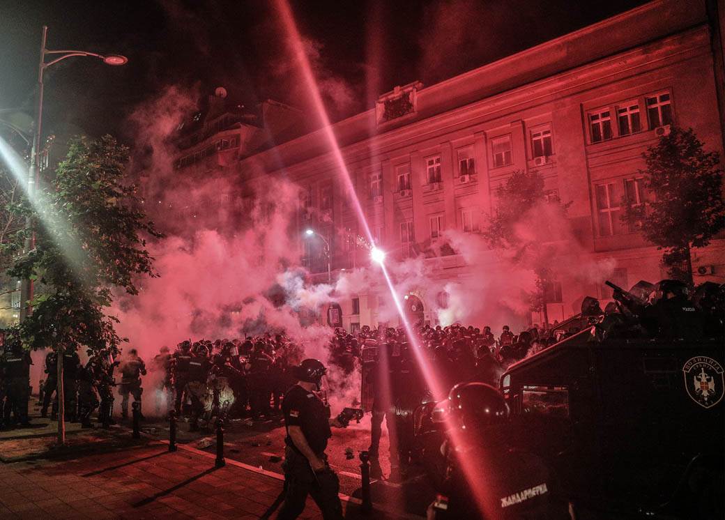 Demonstracije u Beogradu - Ambasada SAD