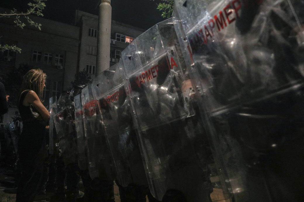 Protesti-policija-napad-Zaštitnik građana