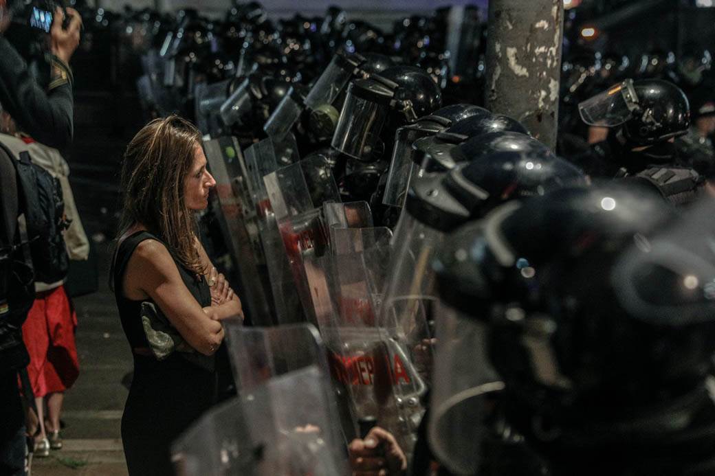 Protesti-policija-napad-Zaštitnik građana