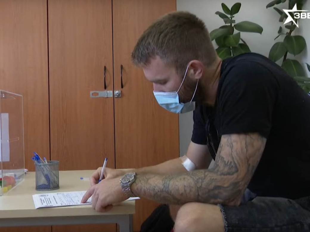 Aleksandar Katai se vratio u Crvenu zvezdu potpisao ugovor