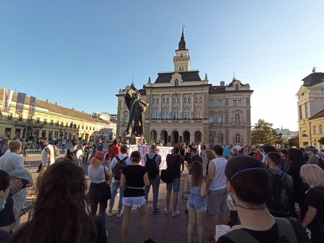 Novi Sad protesti krivična prijava napad ekipa RTS