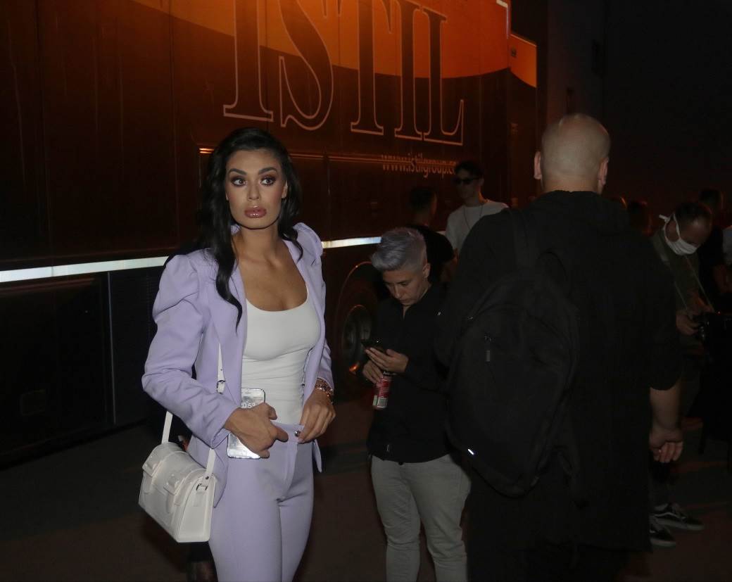 zadruga 4 Ava karabatić ulazi u Zadrugu