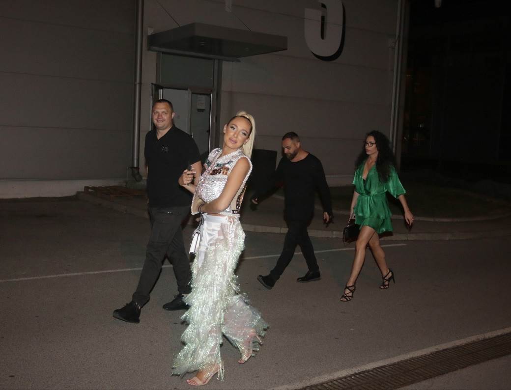 zadruga 4 Ava karabatić ulazi u Zadrugu