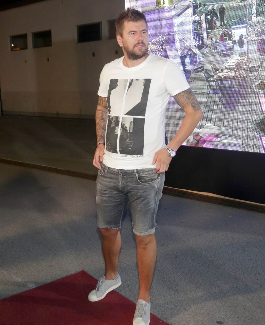 zadruga 4 Ava karabatić ulazi u Zadrugu